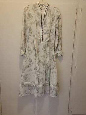 Simple Retro Vintage-Inspired Cream Floral Print Long Sleeve Dress Size S